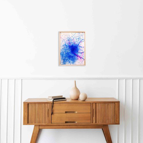 CLEAREST BLUE - Abstraktes Leinwandbild in 30x40 cm von Sophie Friederichs. Gemalt Dezember 2023. Farbwelt: Royalblau und ein Hauch von Neonpink.