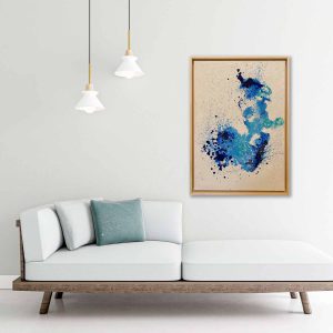 Abstraktes Leinwandbild „TETHER“ von Sophie Friederichs in 50 x 70 cm. Handgemaltes Originalgemälde mit Dunkelblau, Türkis und Royalblau auf beigefarbenem Hintergrund.