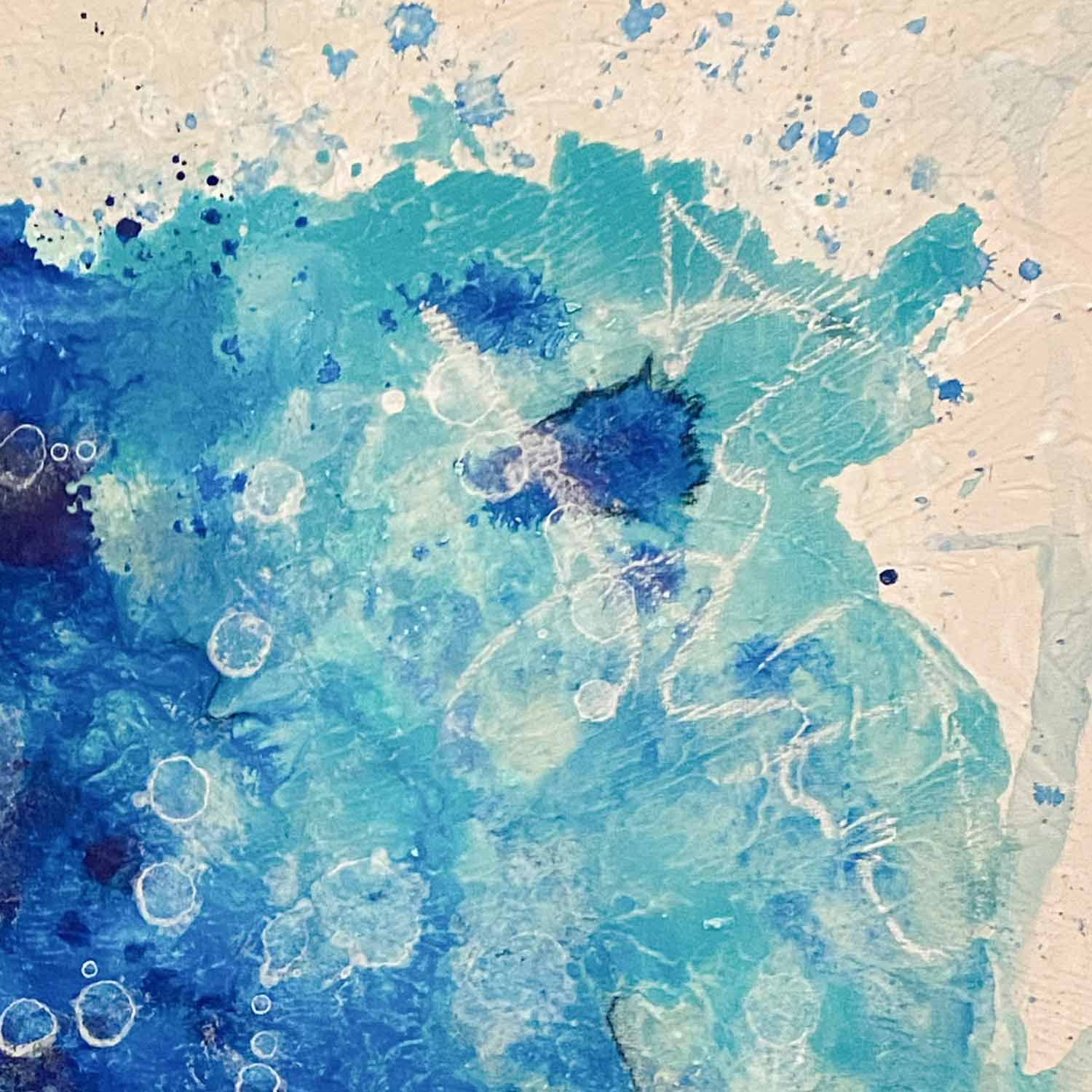 Abstraktes Leinwandbild „Wait For Me“ von Sophie Friederichs im Format 50 x 70 cm. Handgemaltes Originalgemälde mit vielschichtigen Strukturen, modernen Farbakzenten und Mixed-Media-Technik.