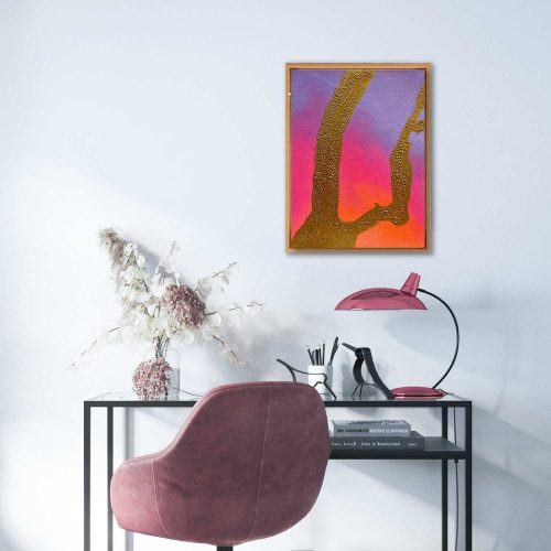 NEW YORK - ein abstrakt gemaltes Leinwandbild in Leuchtend lila, pink und orange sowie Gold Applikationen in einem Crackle Finish. Das Bild zeigt den Hudson River und den East River in Gold auf einem leuchtenden Hintergrund. Künstlerin: Sophie Friederichs, 2025
