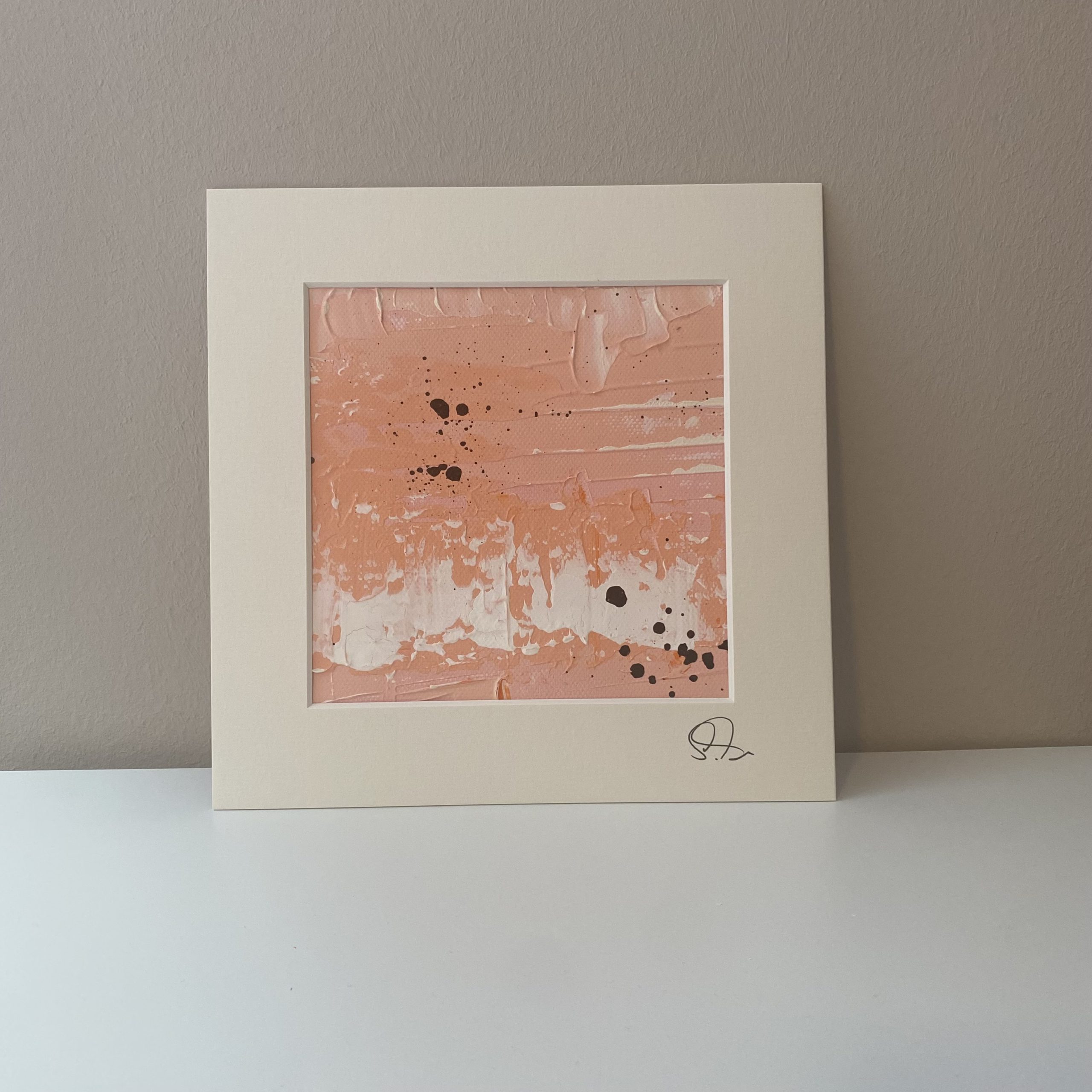SWEET SIXTEEN - eine abstrakt gemalte Mini Painting Serie von Sophie Friederichs. Farbwelt peach, orange, rosa und weiß