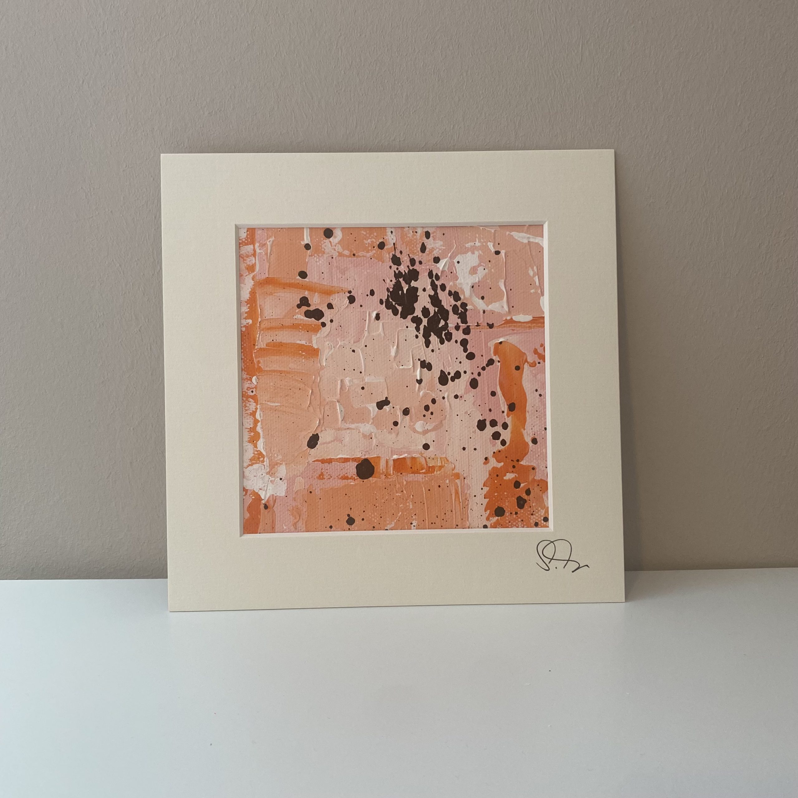 SWEET SIXTEEN - eine abstrakt gemalte Mini Painting Serie von Sophie Friederichs. Farbwelt peach, orange, rosa und weiß
