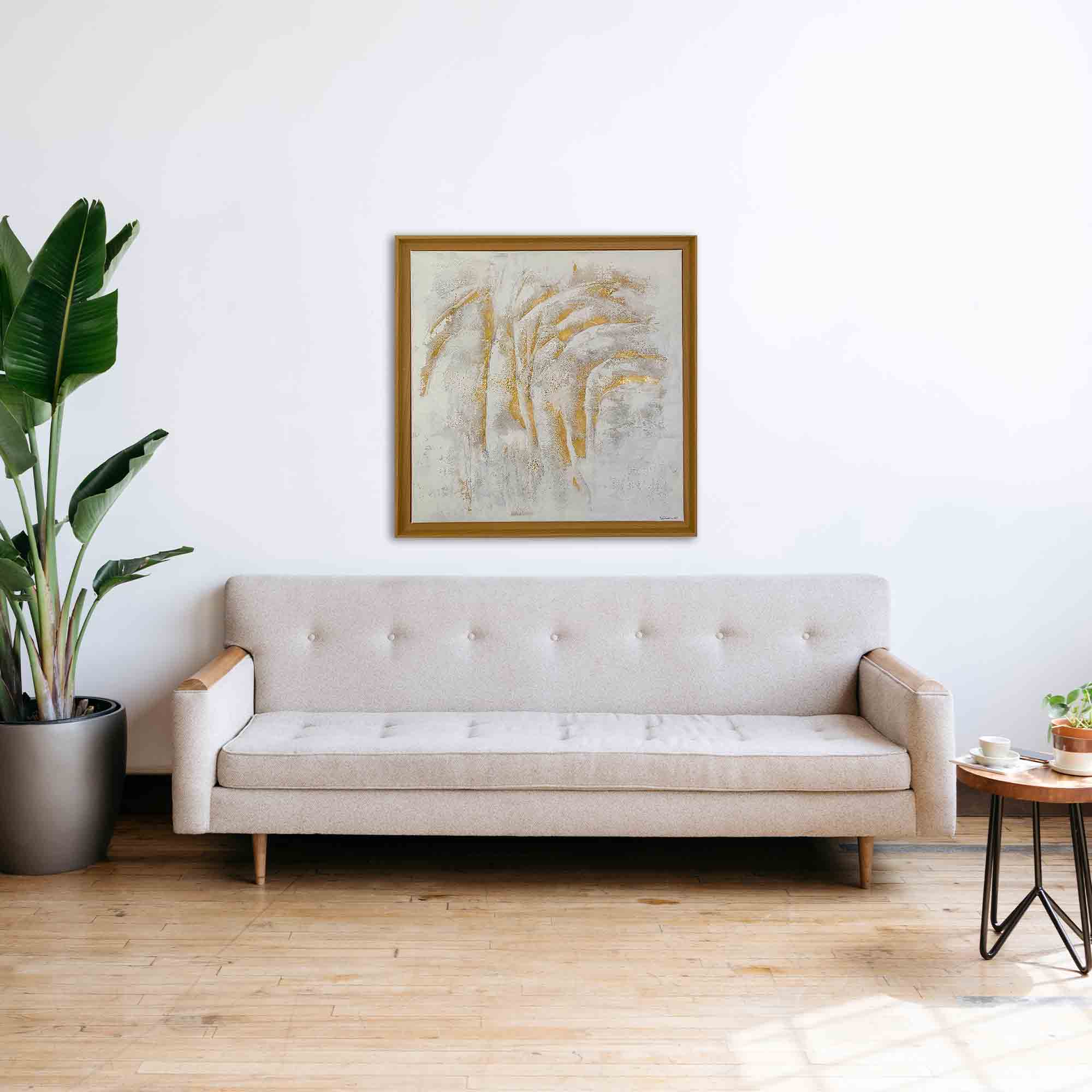 Gerahmtes abstraktes Gemälde „CLOUD 1“ von Sophie Friederichs im Format 70 × 70 cm mit Weiß-, Grau- und Goldtönen, strukturierter Oberfläche und modernem Schattenfugenrahmen aus Holz.