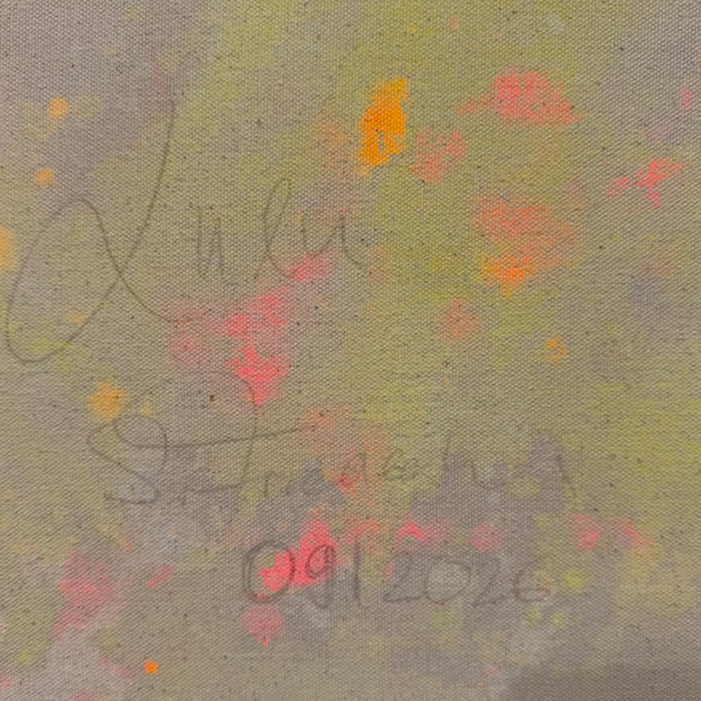 Abstraktes Acrylgemälde „LULU“ auf Naturleinwand, 120 × 100 cm, mit leuchtenden Farbflächen in Pink, Koralle, Orange, Limettengrün und Blau, eingefasst in einen schmalen gelben Holzrahmen.